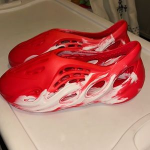 EVA Foam Runner MX Vermilion Red Bone White New Unbranded size 12